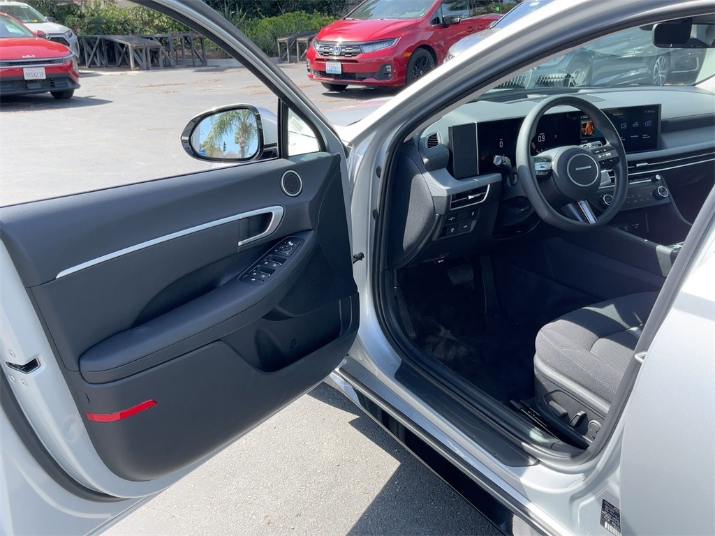 Thumbnail: 2025 Hyundai Sonata - 11