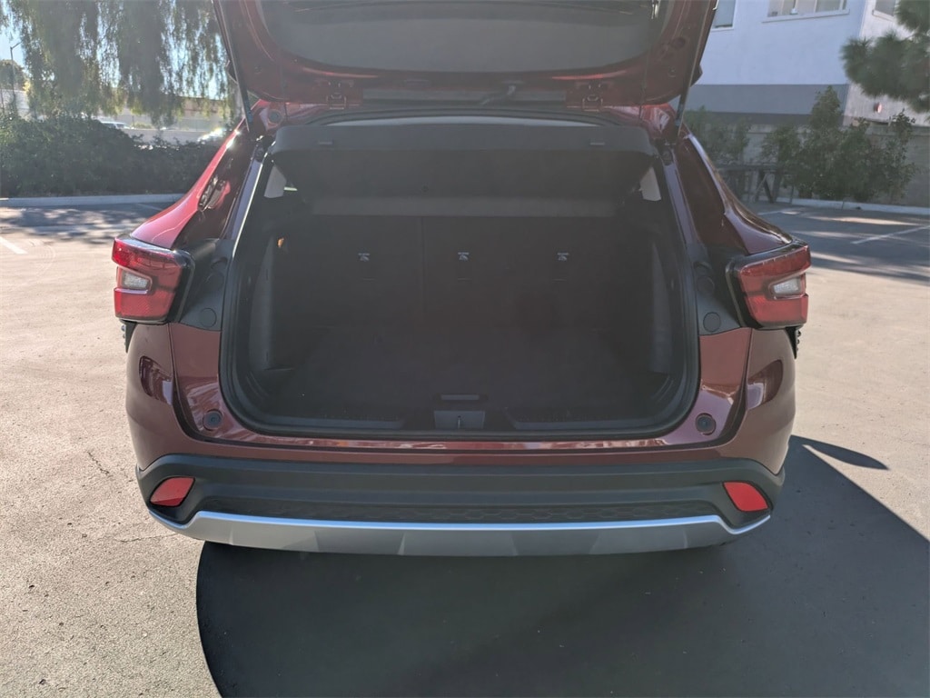 Thumbnail: 2025 Chevrolet Trax - 30