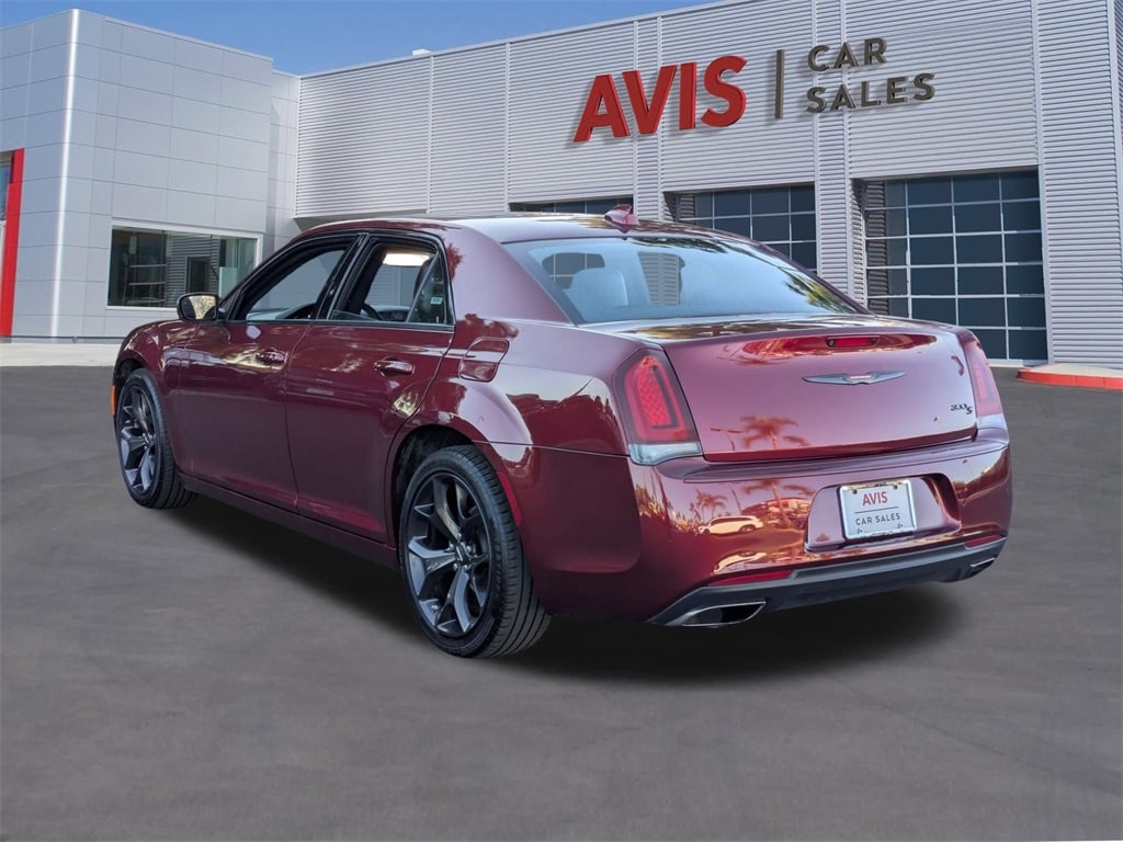 Thumbnail: 2023 Chrysler 300 - 9