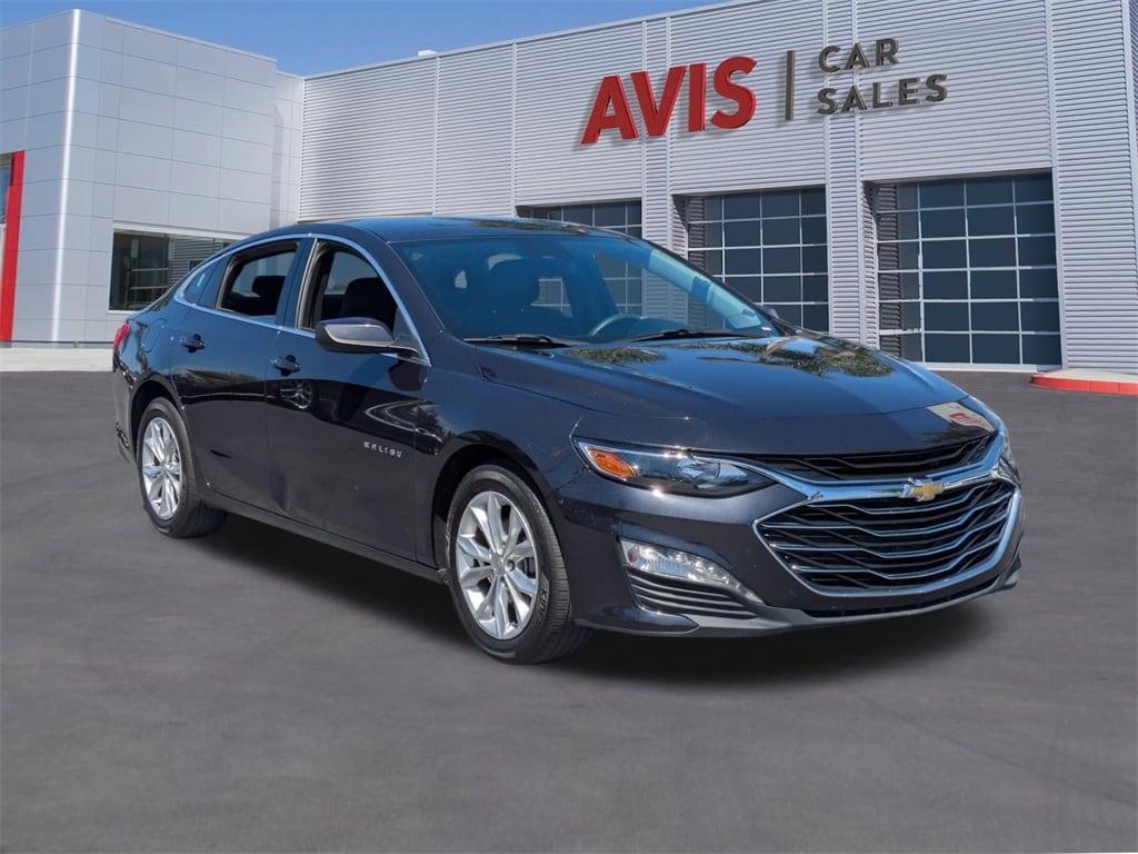 Thumbnail: 2023 Chevrolet Malibu - 3