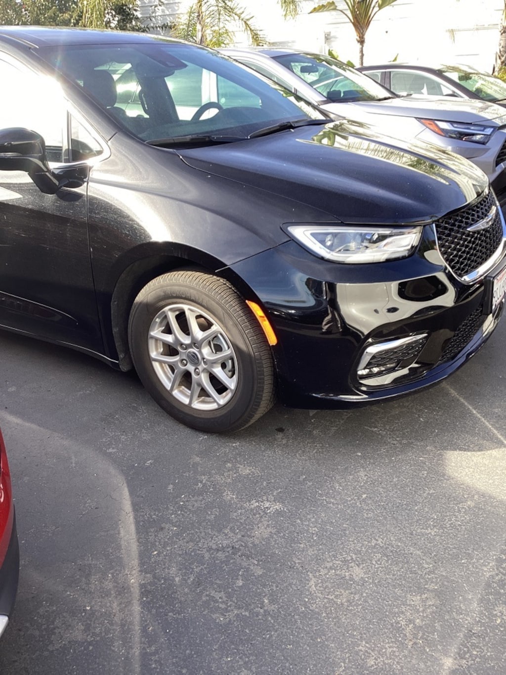 Certified 2025 Chrysler Pacifica Select Van Passenger Van