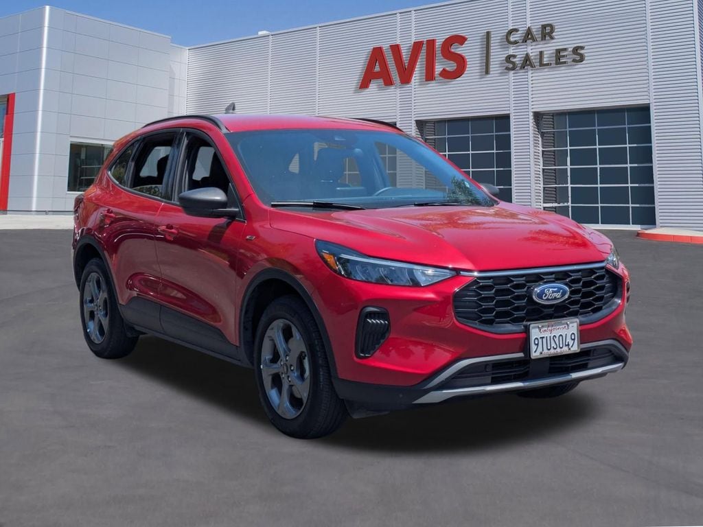 Thumbnail: 2025 Ford Escape - 3