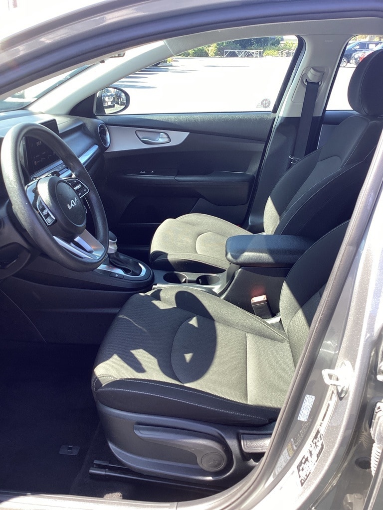 Thumbnail: 2024 Kia Forte - 9