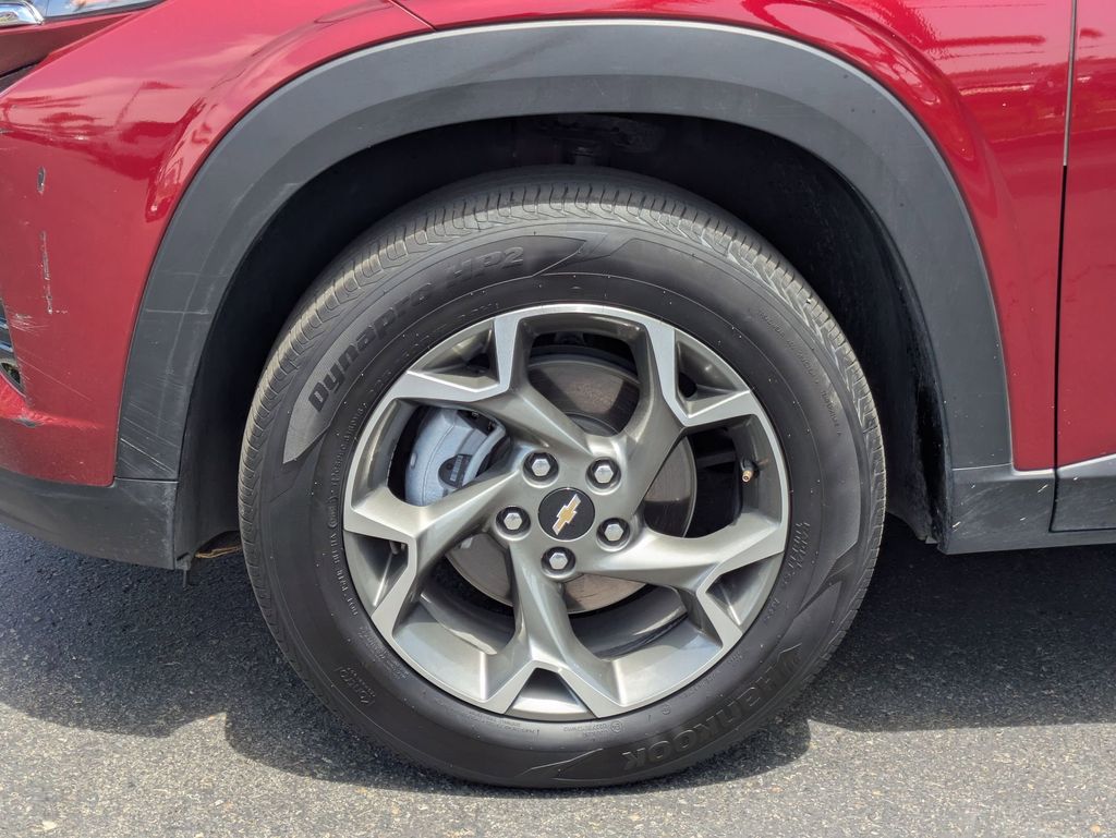 Thumbnail: 2025 Chevrolet Trax - 13