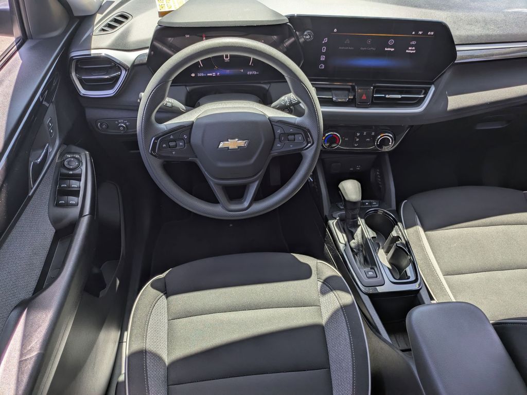 Thumbnail: 2025 Chevrolet TrailBlazer - 25