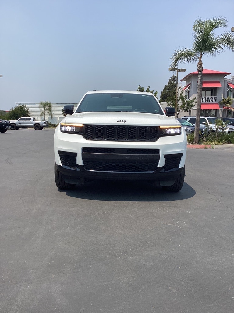 Thumbnail: 2024 Jeep Grand Cherokee L - 2