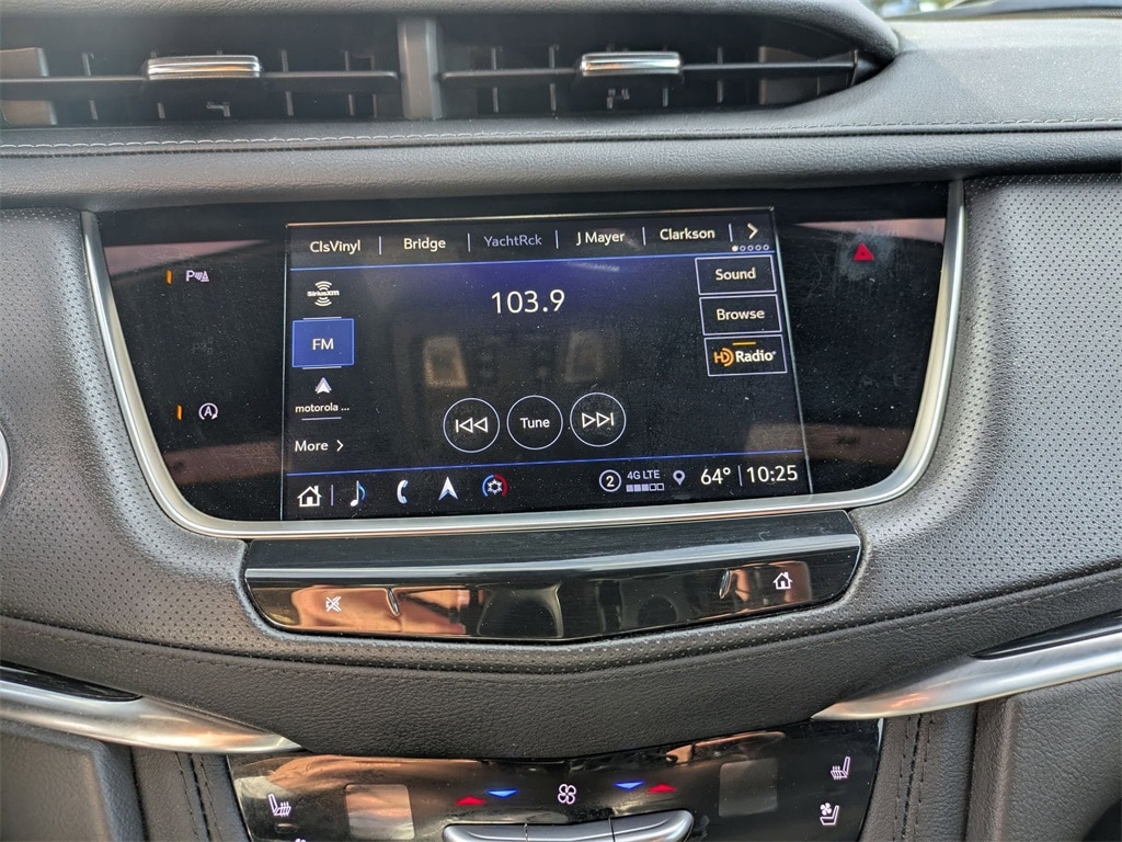 Thumbnail: 2024 Cadillac XT5 - 21