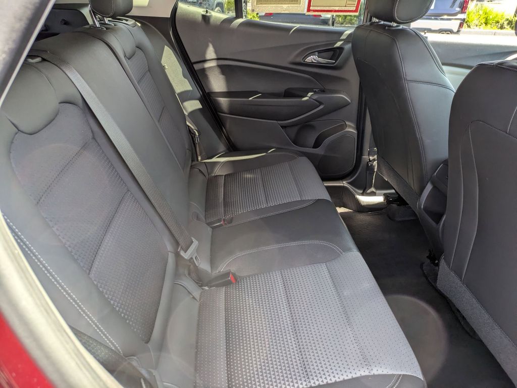 Thumbnail: 2025 Chevrolet Trax - 29