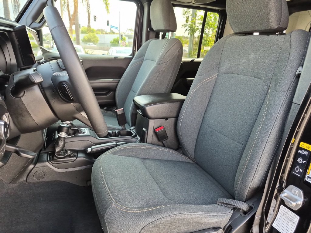 2025 Jeep Wrangler 4-Door Sport S - Photo 25