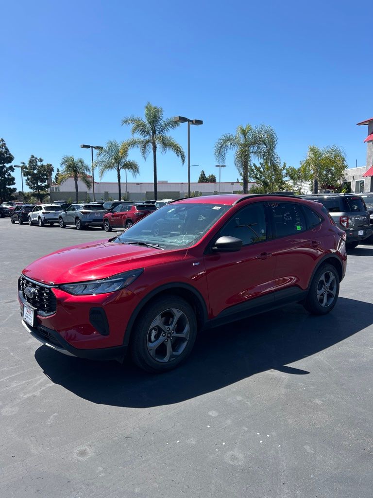 Thumbnail: 2025 Ford Escape - 1