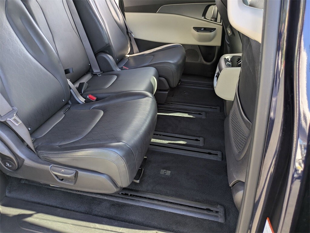 Thumbnail: 2024 Kia Carnival - 30