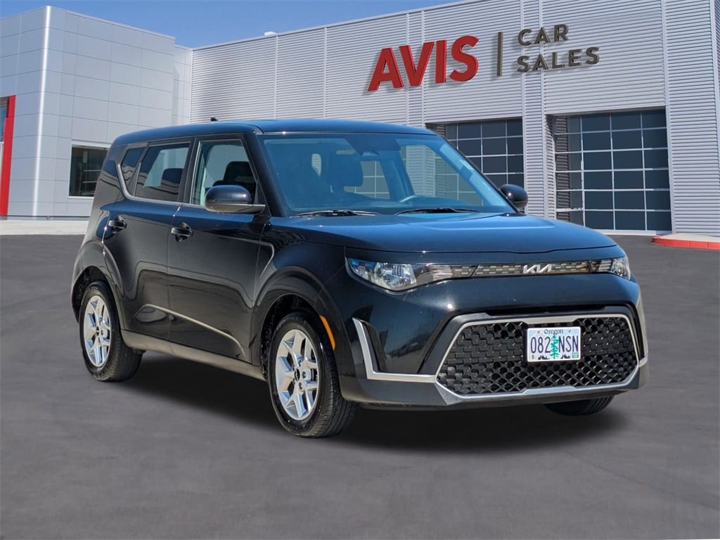 Thumbnail: 2023 Kia Soul - 3