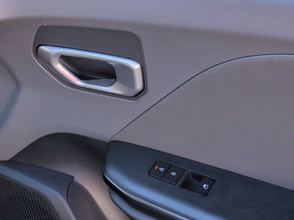 Thumbnail: 2025 Kia K4 - 34