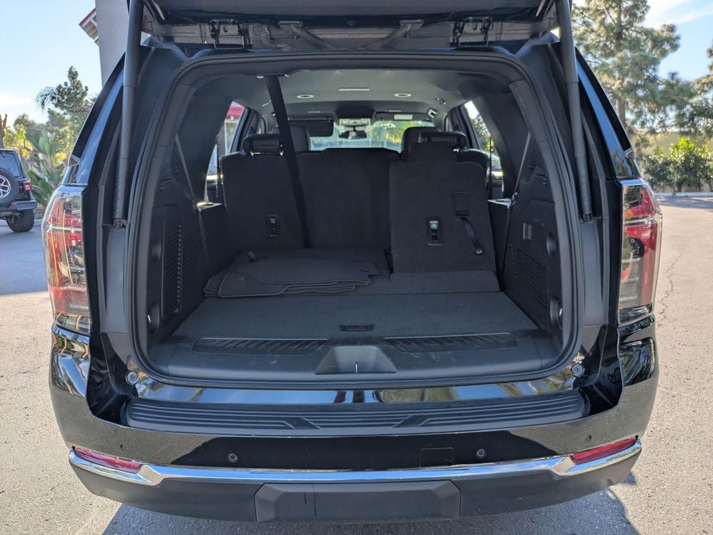 Thumbnail: 2025 Chevrolet Tahoe - 32