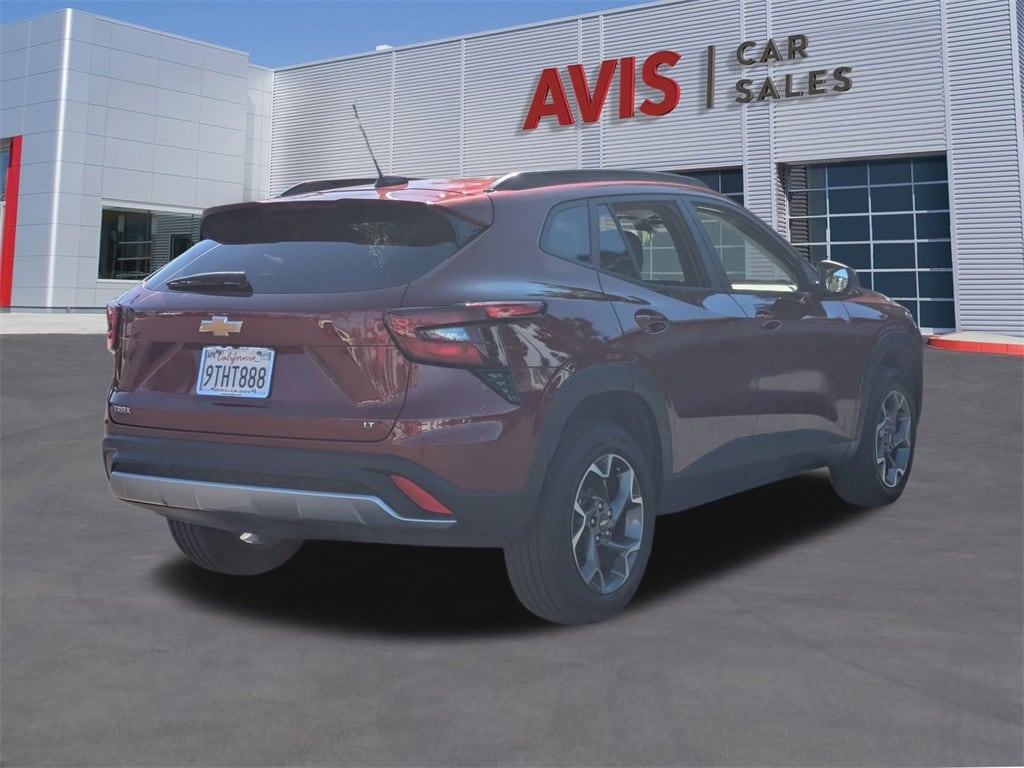 Thumbnail: 2025 Chevrolet Trax - 6