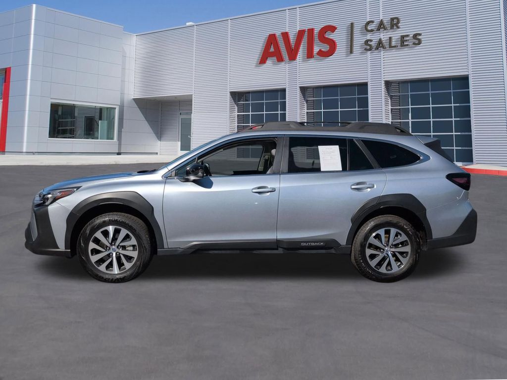 Thumbnail: 2025 Subaru Outback - 10