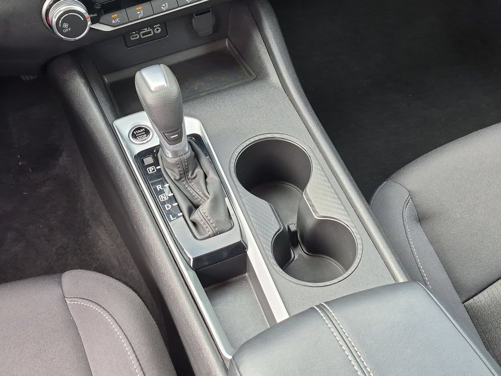 2025 Nissan Altima SV - Photo 23