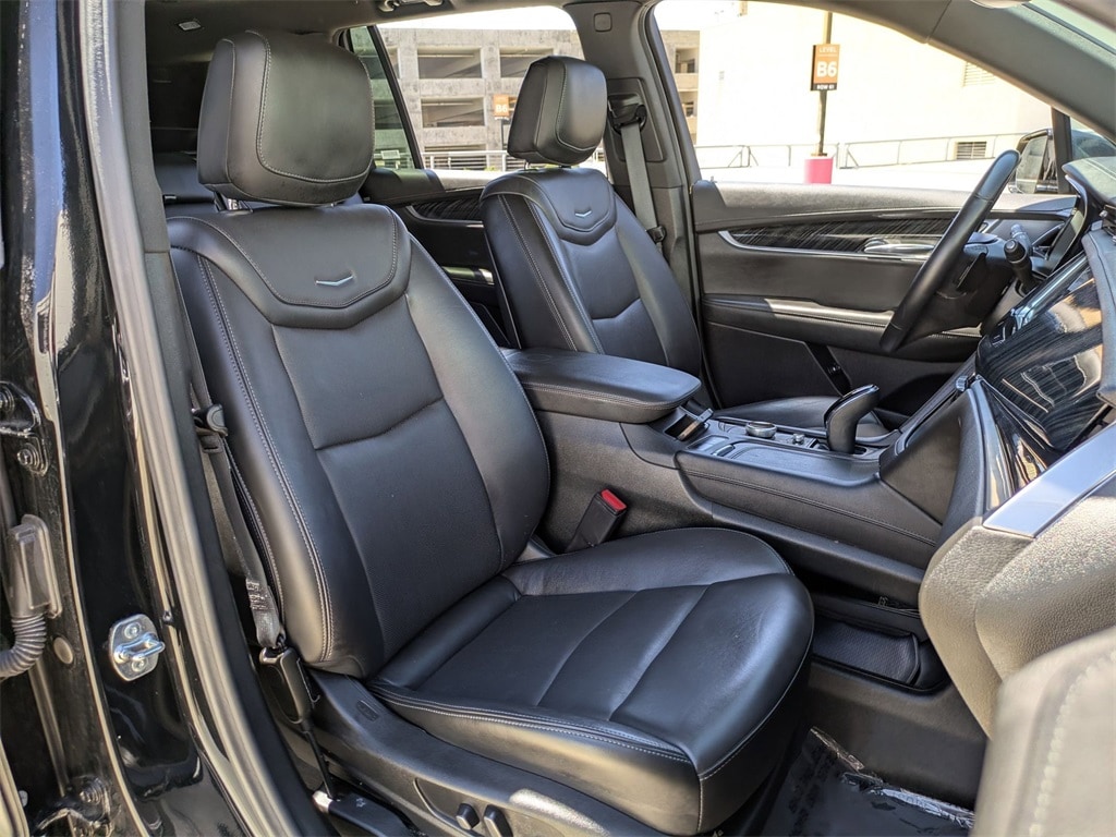 Thumbnail: 2024 Cadillac XT6 - 27