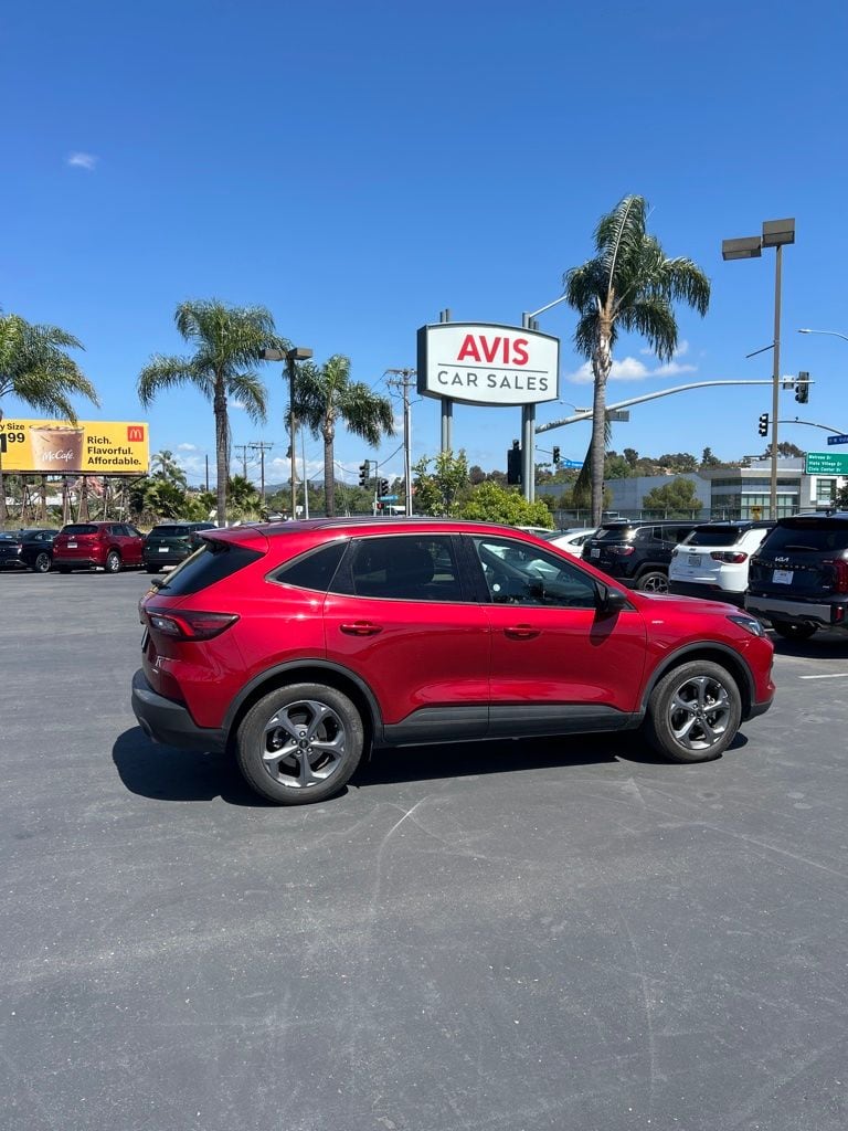 Thumbnail: 2025 Ford Escape - 4