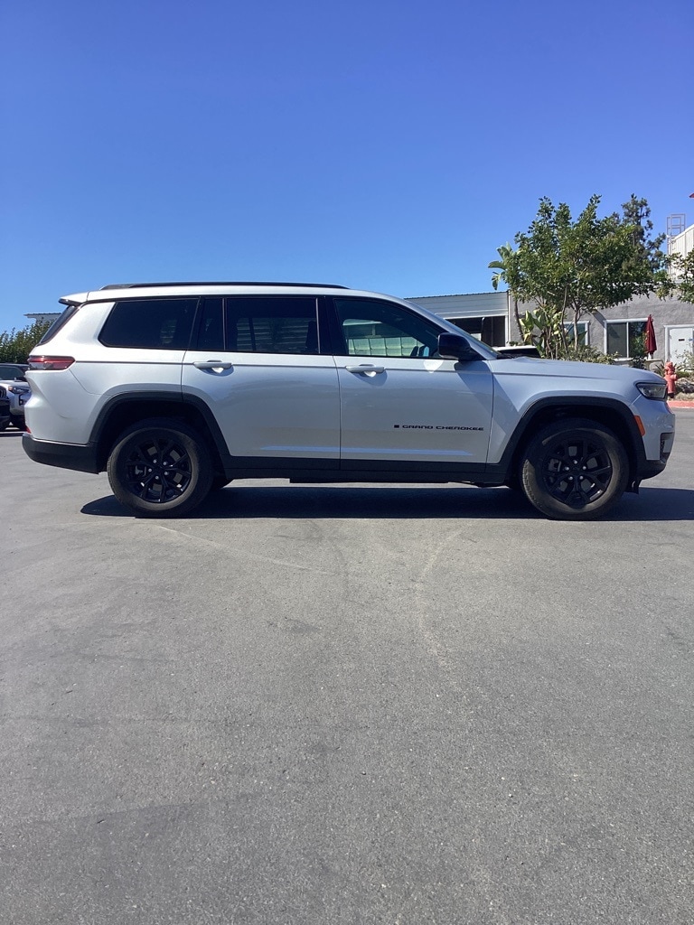 Thumbnail: 2024 Jeep Grand Cherokee L - 6