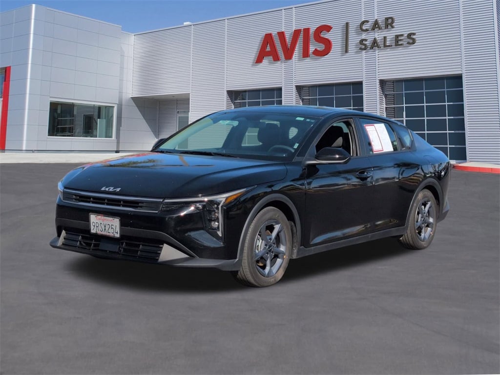 2025 Kia K4 LXS's photo