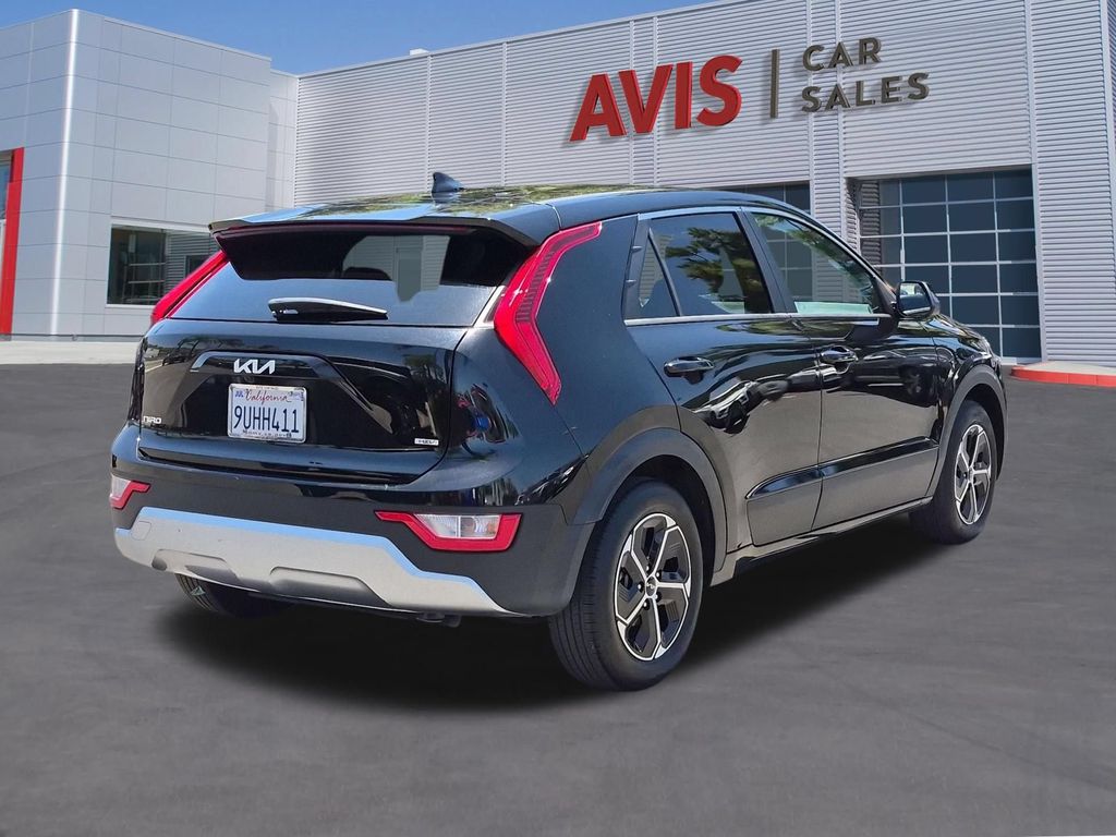 Thumbnail: 2025 Kia Niro - 6
