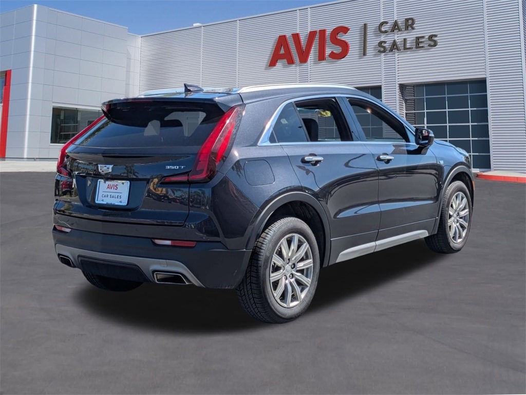 Thumbnail: 2023 Cadillac XT4 - 6