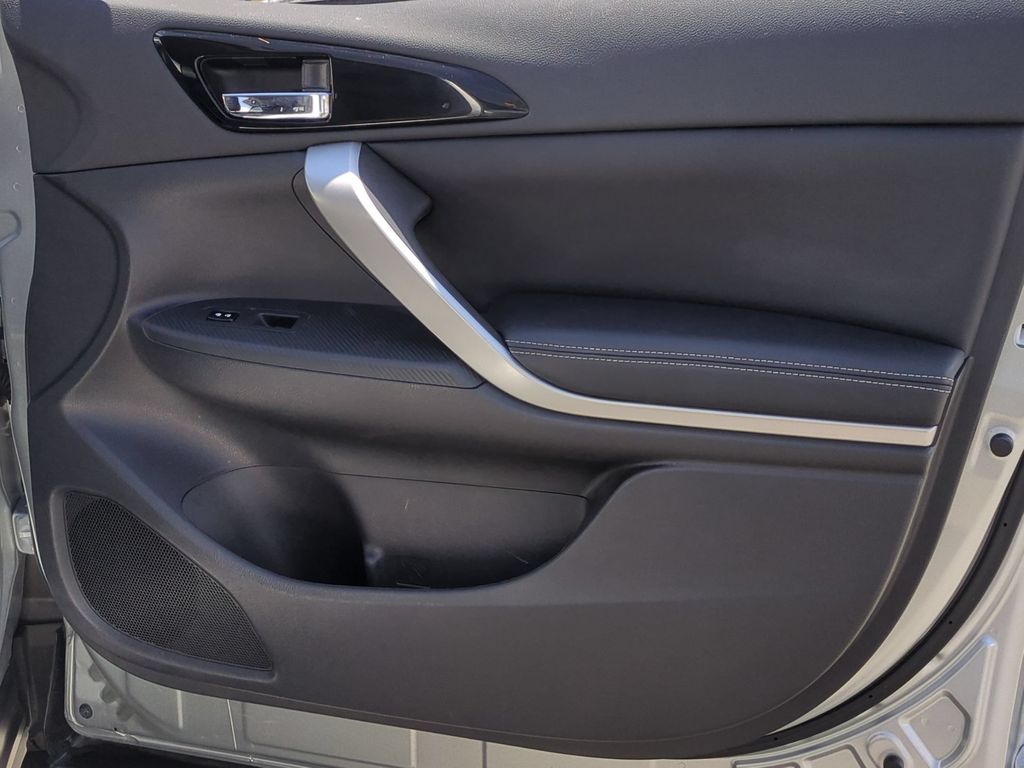 Thumbnail: 2025 Mitsubishi Eclipse Cross - 33
