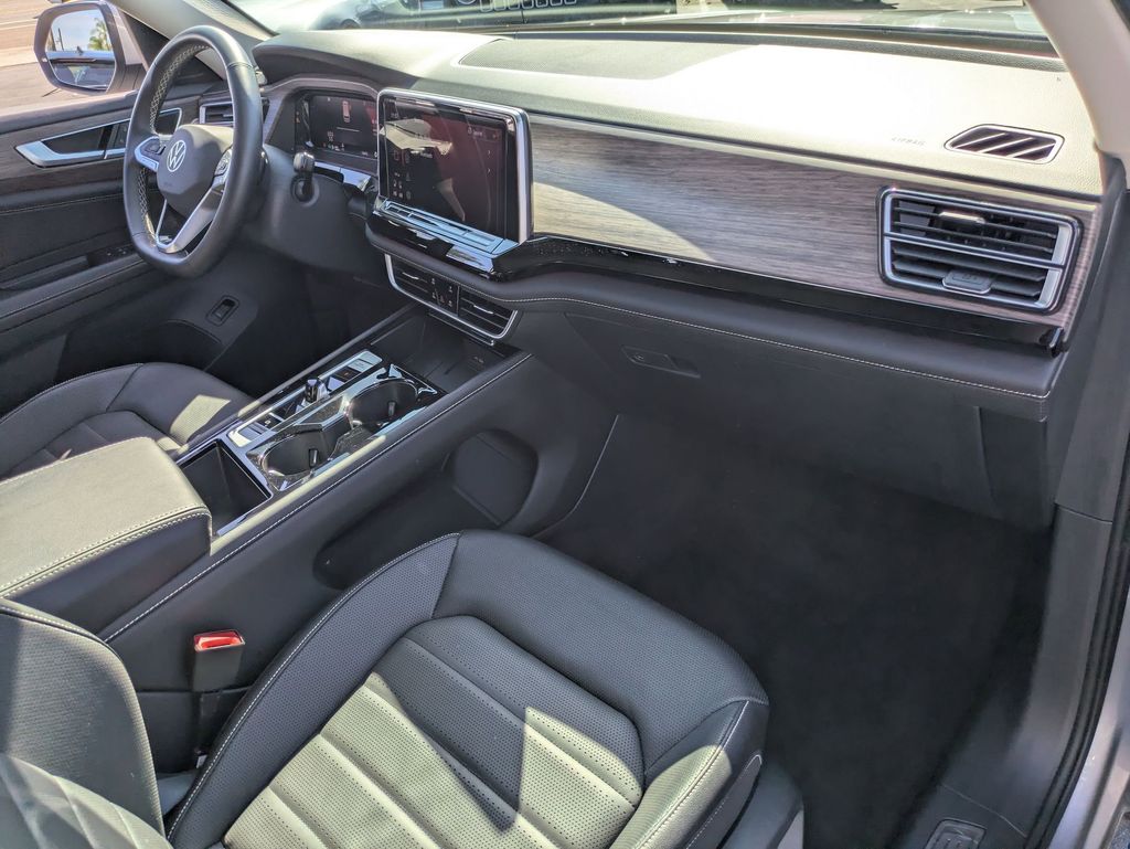 Thumbnail: 2025 Volkswagen Atlas - 30