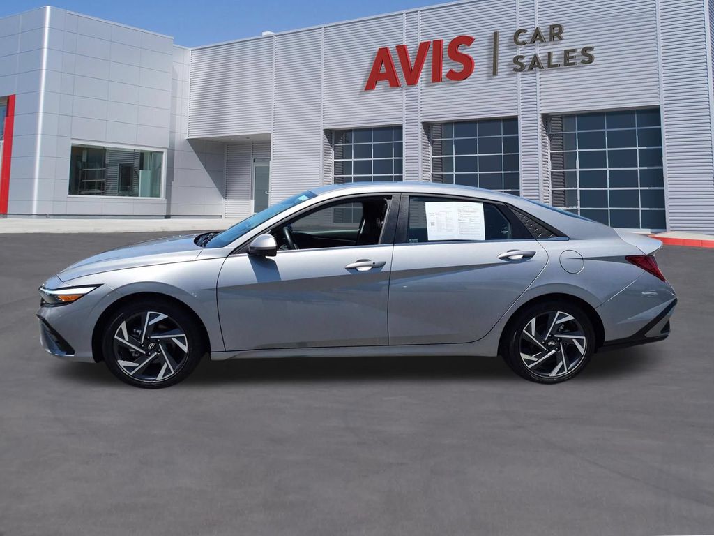Thumbnail: 2025 Hyundai Elantra - 10