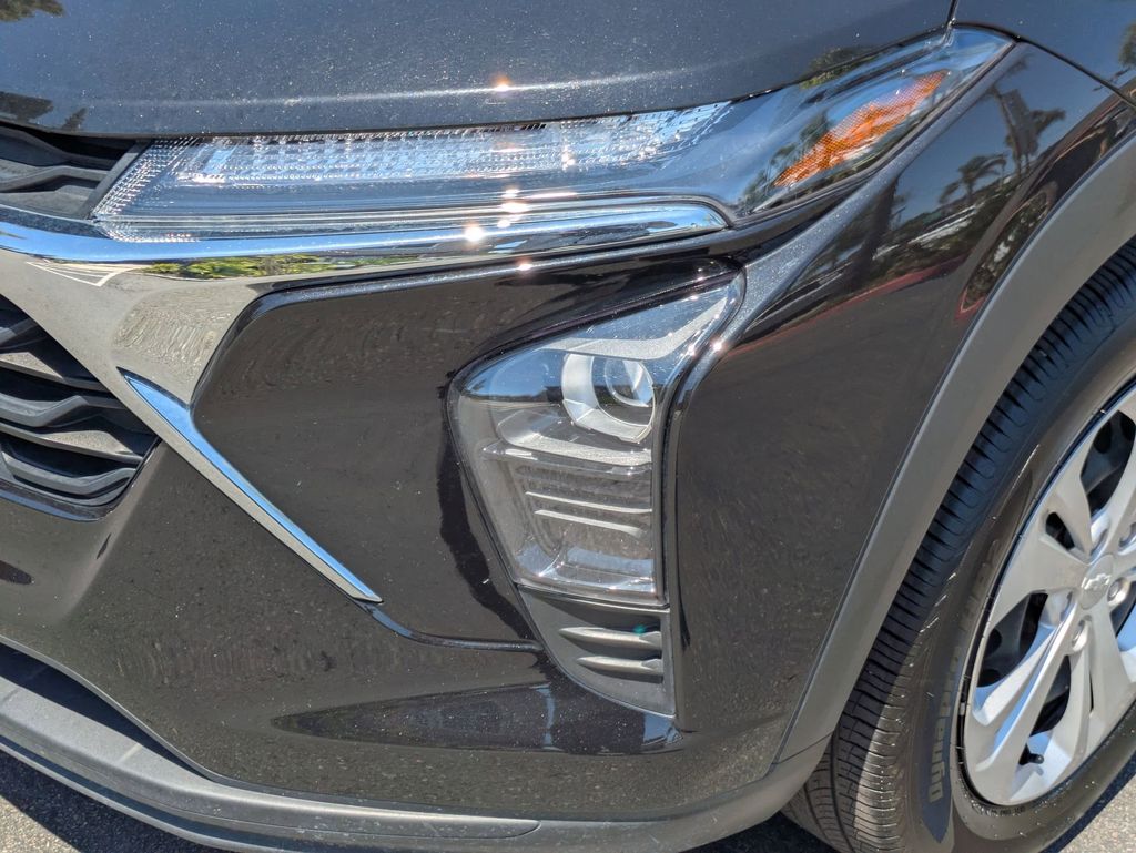 Thumbnail: 2025 Chevrolet Trax - 11