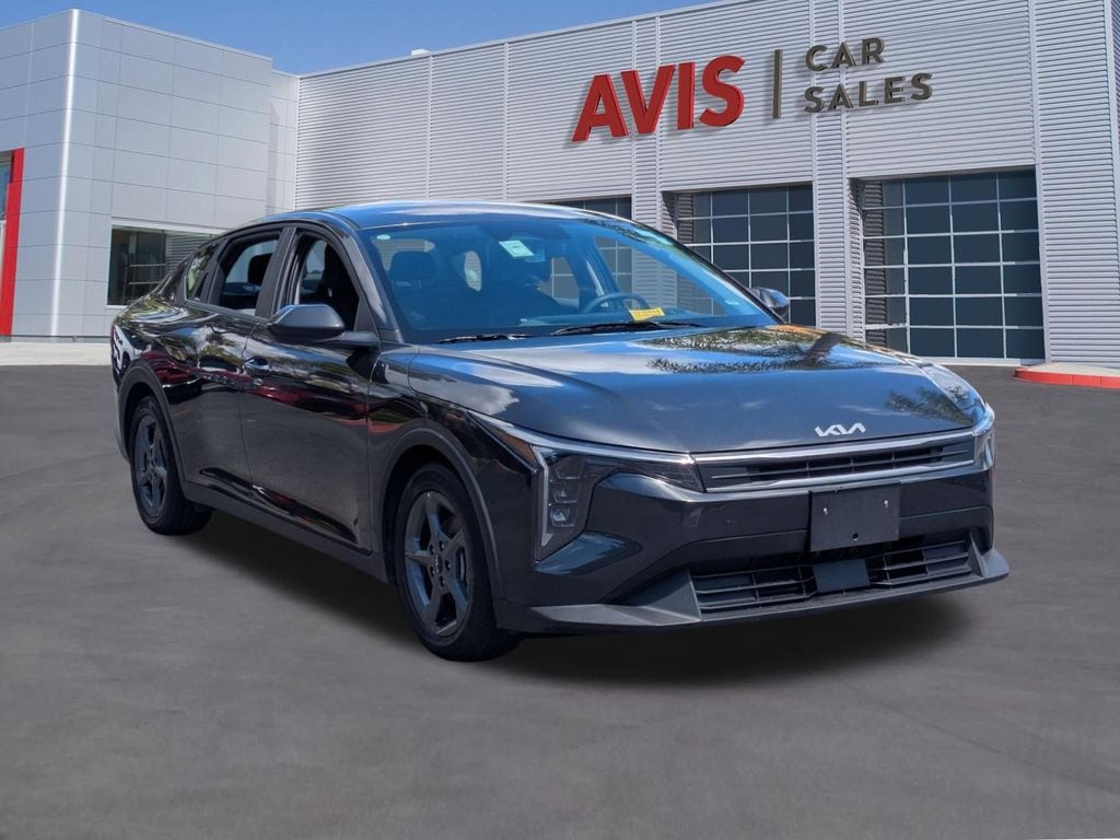 Thumbnail: 2025 Kia K4 - 3