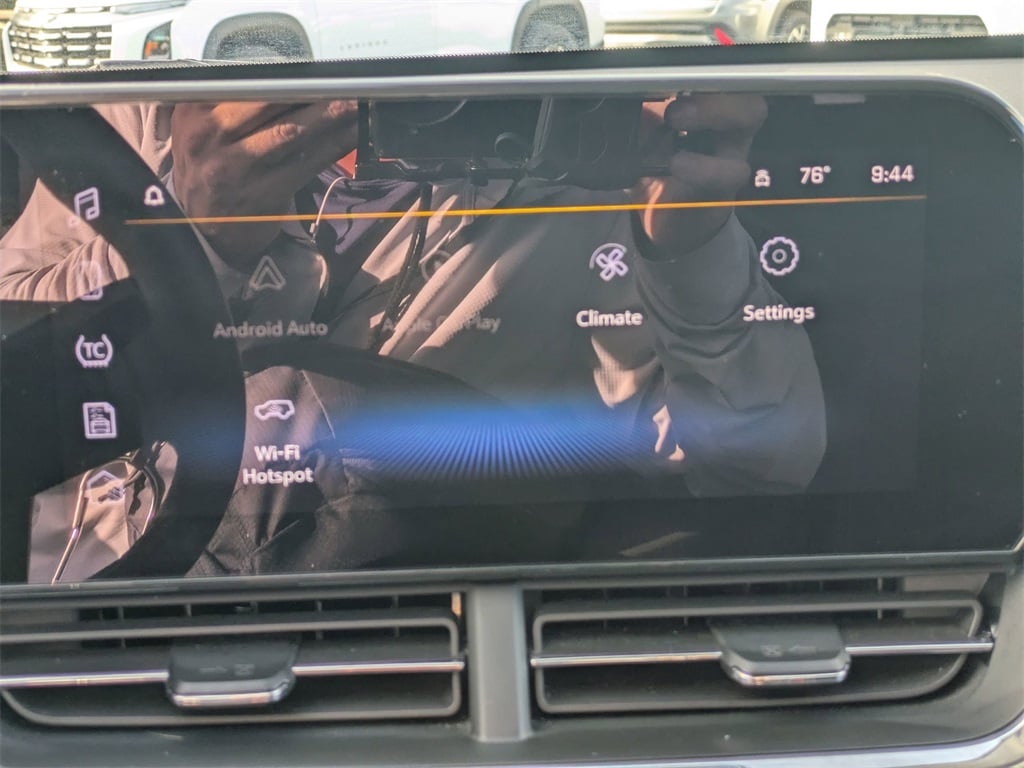 Thumbnail: 2025 Chevrolet Trax - 21