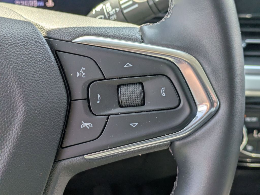 Thumbnail: 2025 Chevrolet Trax - 21