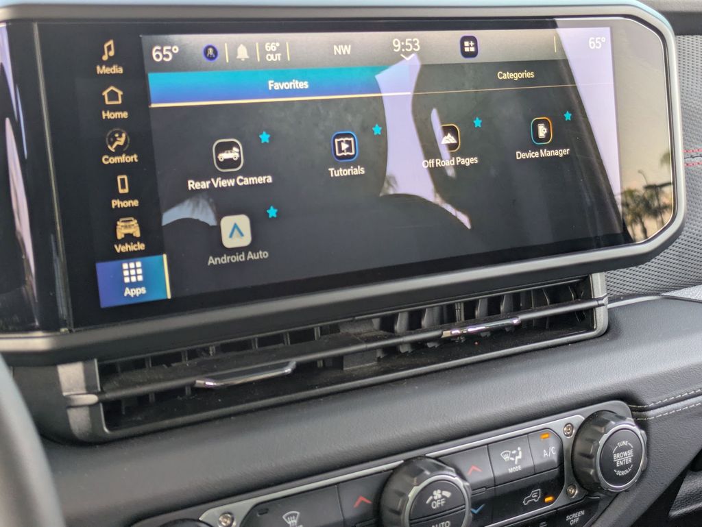 Thumbnail: 2025 Jeep Wrangler - 21