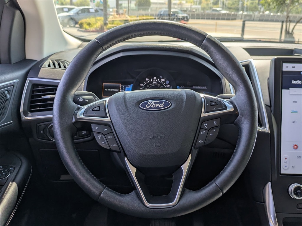 Thumbnail: 2024 Ford Edge - 18