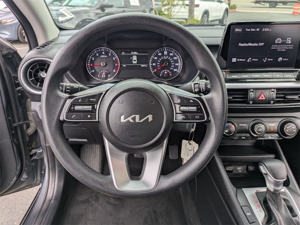 Thumbnail: 2024 Kia Forte - 18