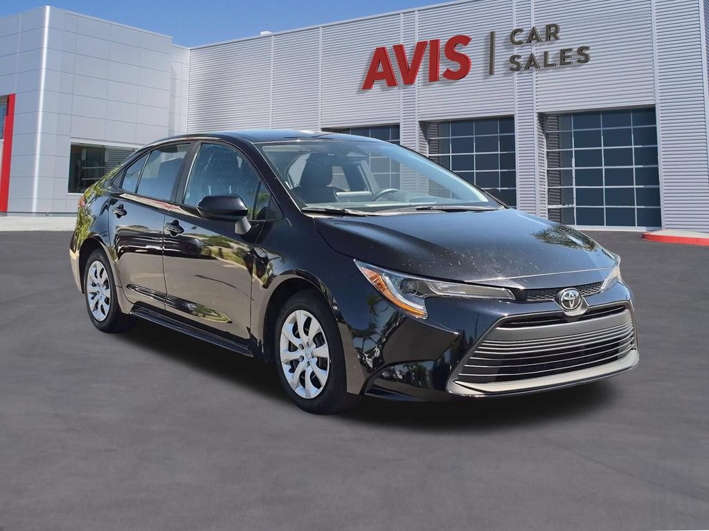 Thumbnail: 2025 Toyota Corolla - 3