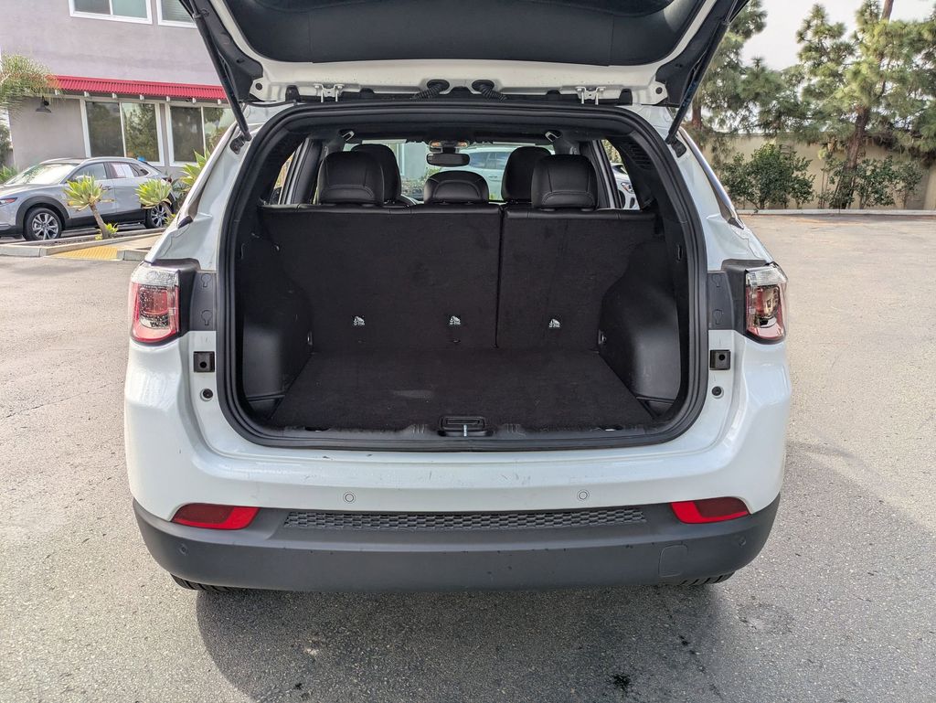 Thumbnail: 2025 Jeep Compass - 31