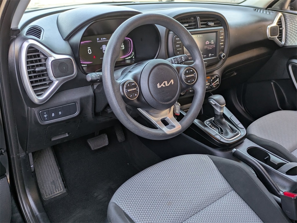 Thumbnail: 2023 Kia Soul - 14