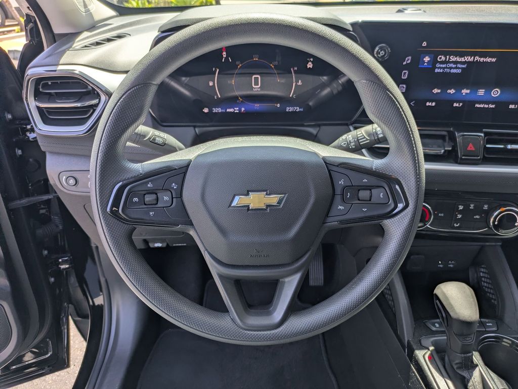 Thumbnail: 2025 Chevrolet TrailBlazer - 18