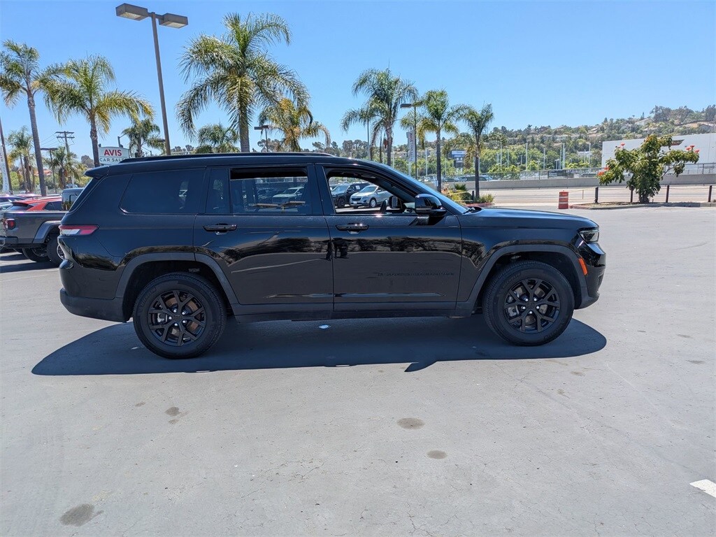 Thumbnail: 2024 Jeep Grand Cherokee L - 4