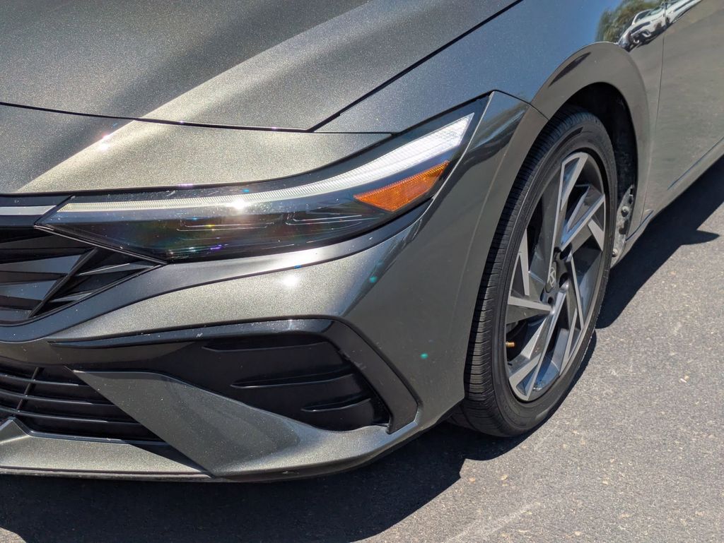 Thumbnail: 2025 Hyundai Elantra - 11