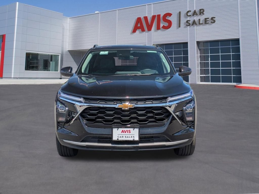 Thumbnail: 2025 Chevrolet Trax - 2