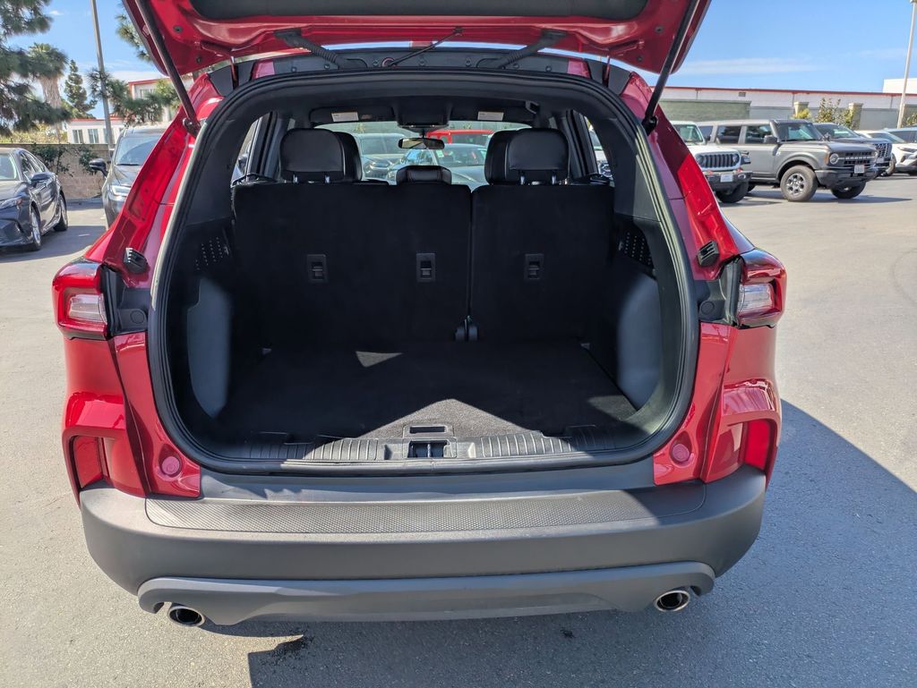 Thumbnail: 2025 Ford Escape - 31