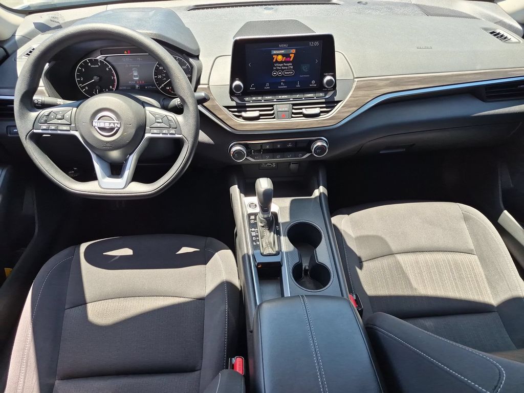 Thumbnail: 2025 Nissan Altima - 26