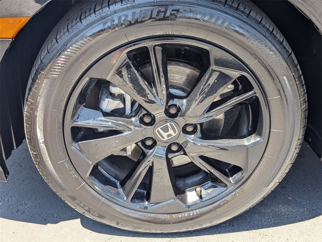 Thumbnail: 2023 Honda Odyssey - 9