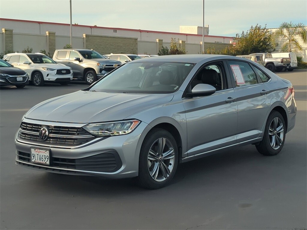 Certified 2024 Volkswagen Jetta 1.5T SE Sedan