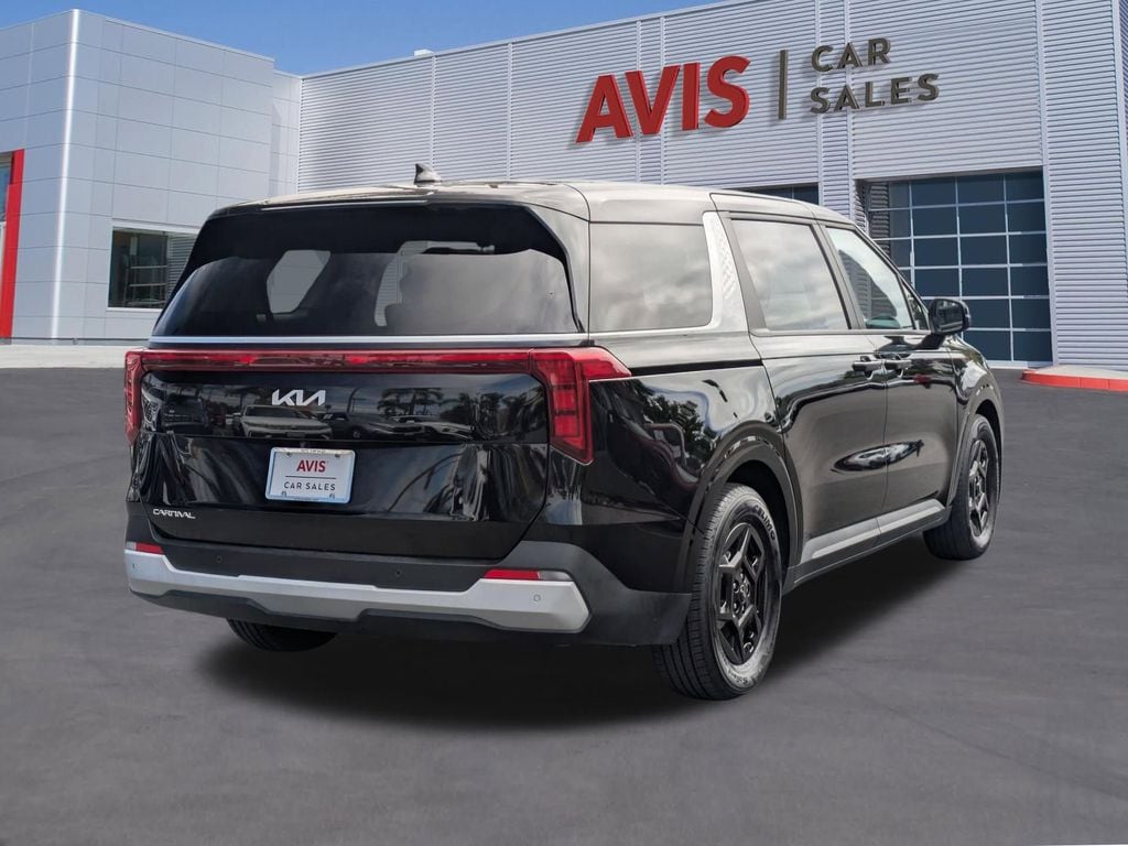 Thumbnail: 2025 Kia Carnival - 6
