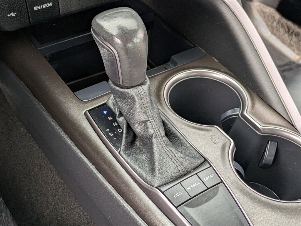 Thumbnail: 2023 Toyota Camry - 15